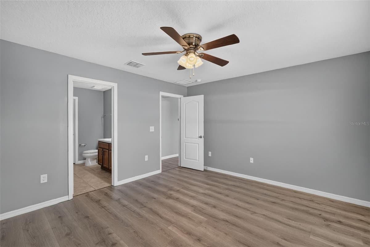 2465 BEGONIA STREET — photo 15 of 30