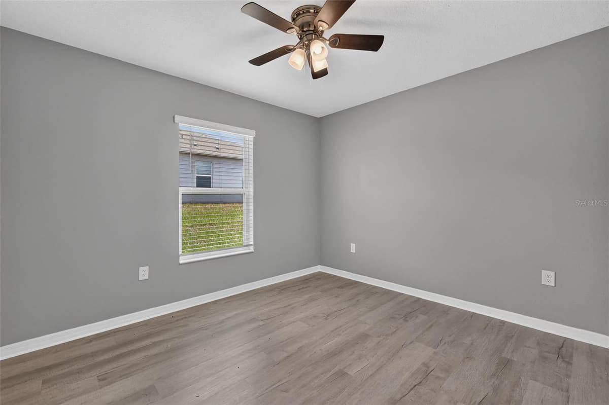 2465 BEGONIA STREET — photo 20 of 30