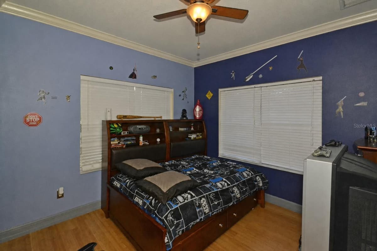 3517 HAINES ROAD — photo 11 of 25