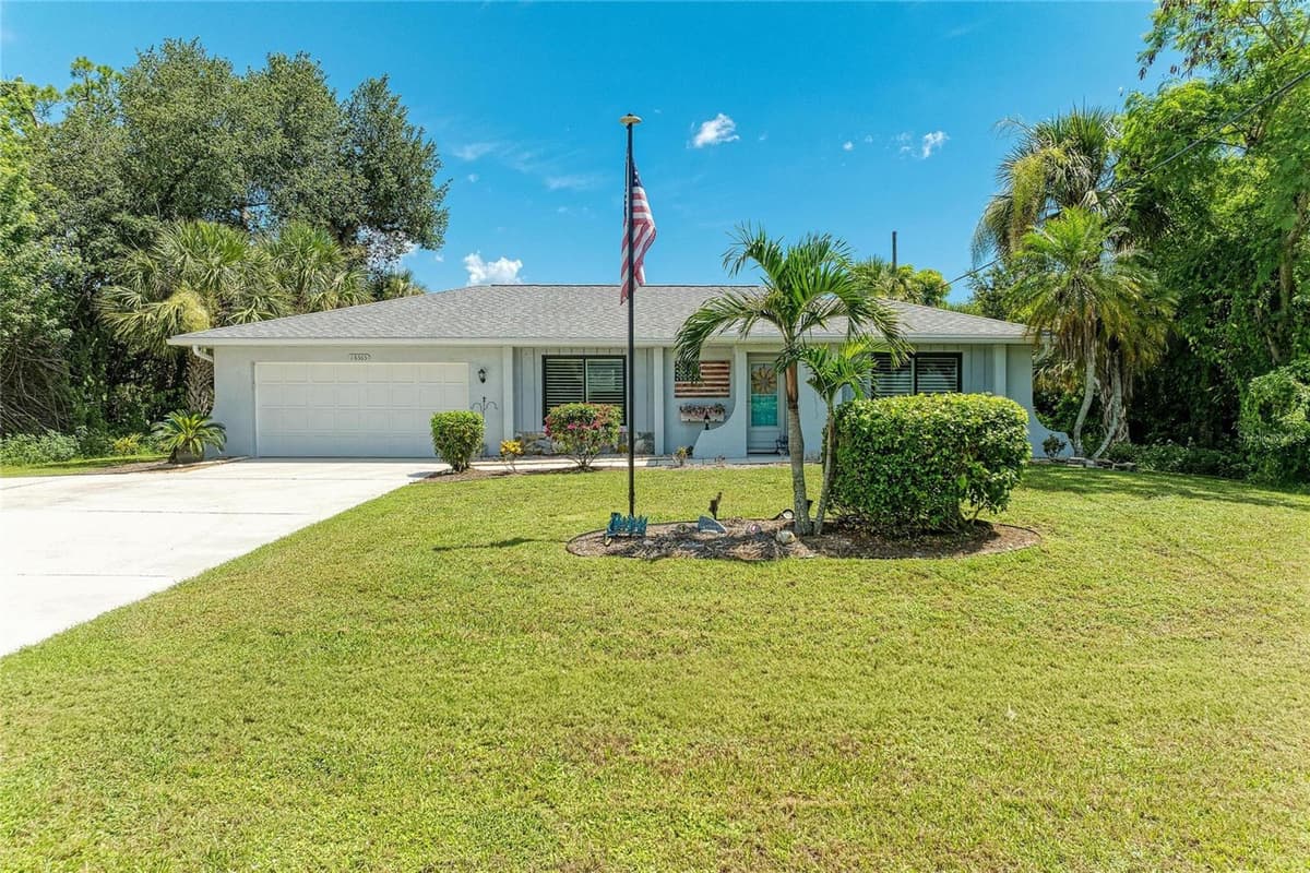 18565 EDGEWATER DRIVE — photo 1 of 38