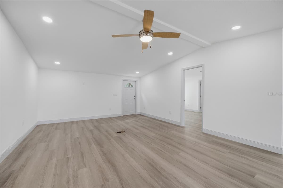 7904 CADILLAC AVENUE — photo 11 of 51