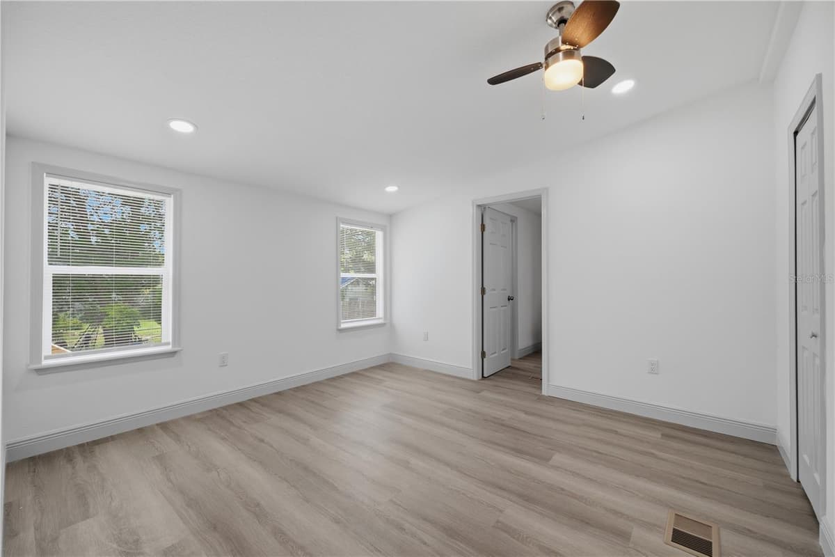 7904 CADILLAC AVENUE — photo 22 of 51