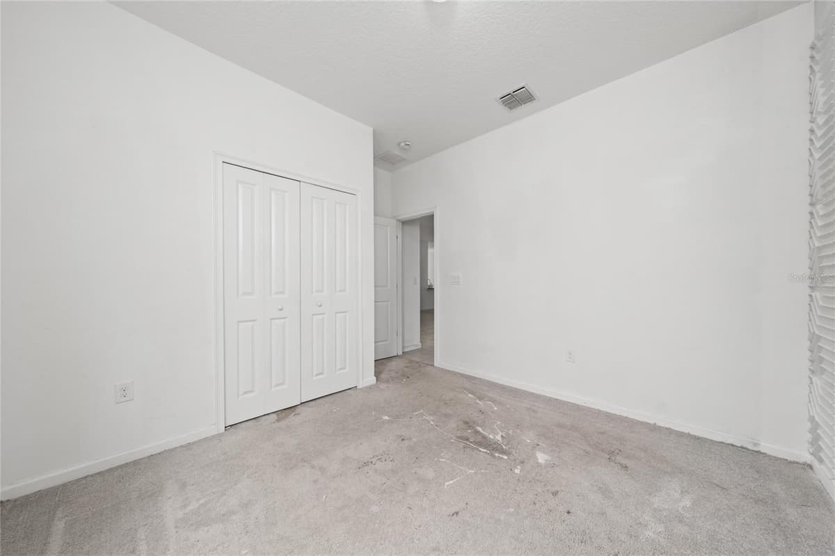 417 SAPPHIRE DRIVE — photo 6 of 34