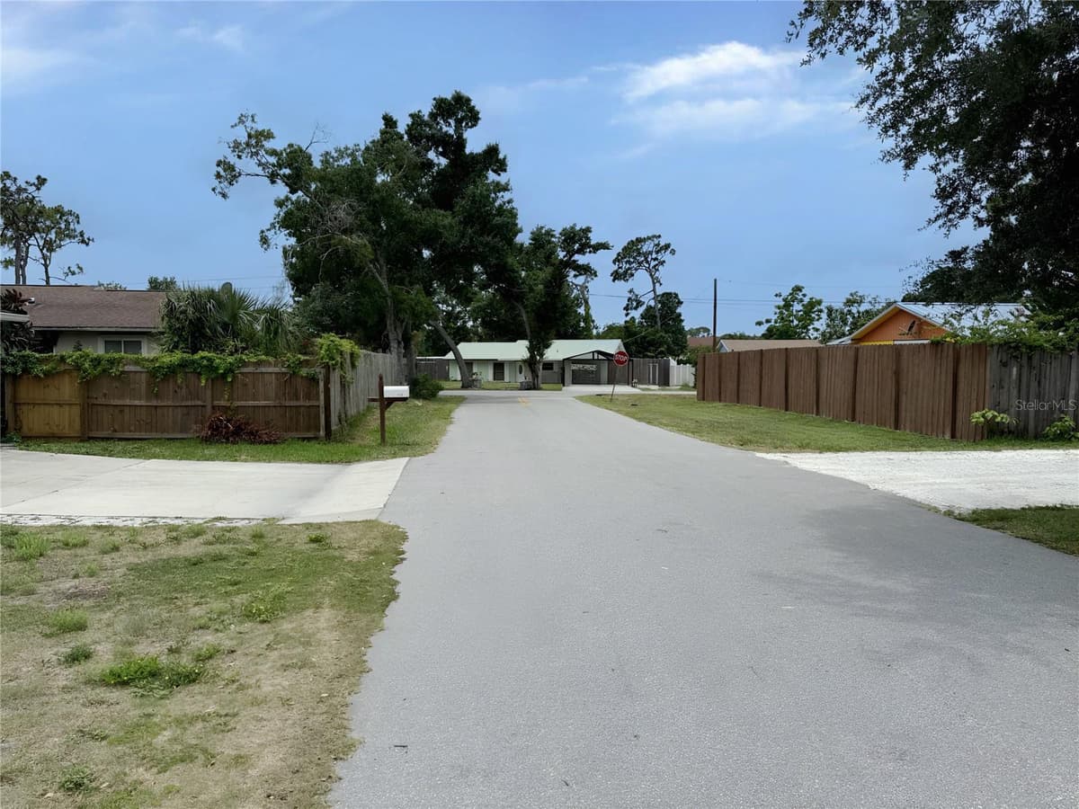 4710 HOXIE LANE — photo 14 of 14