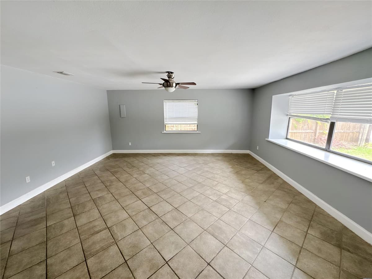4710 HOXIE LANE — photo 5 of 14