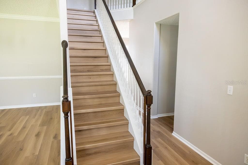 14733 HARTFORD RUN DRIVE — photo 4 of 34