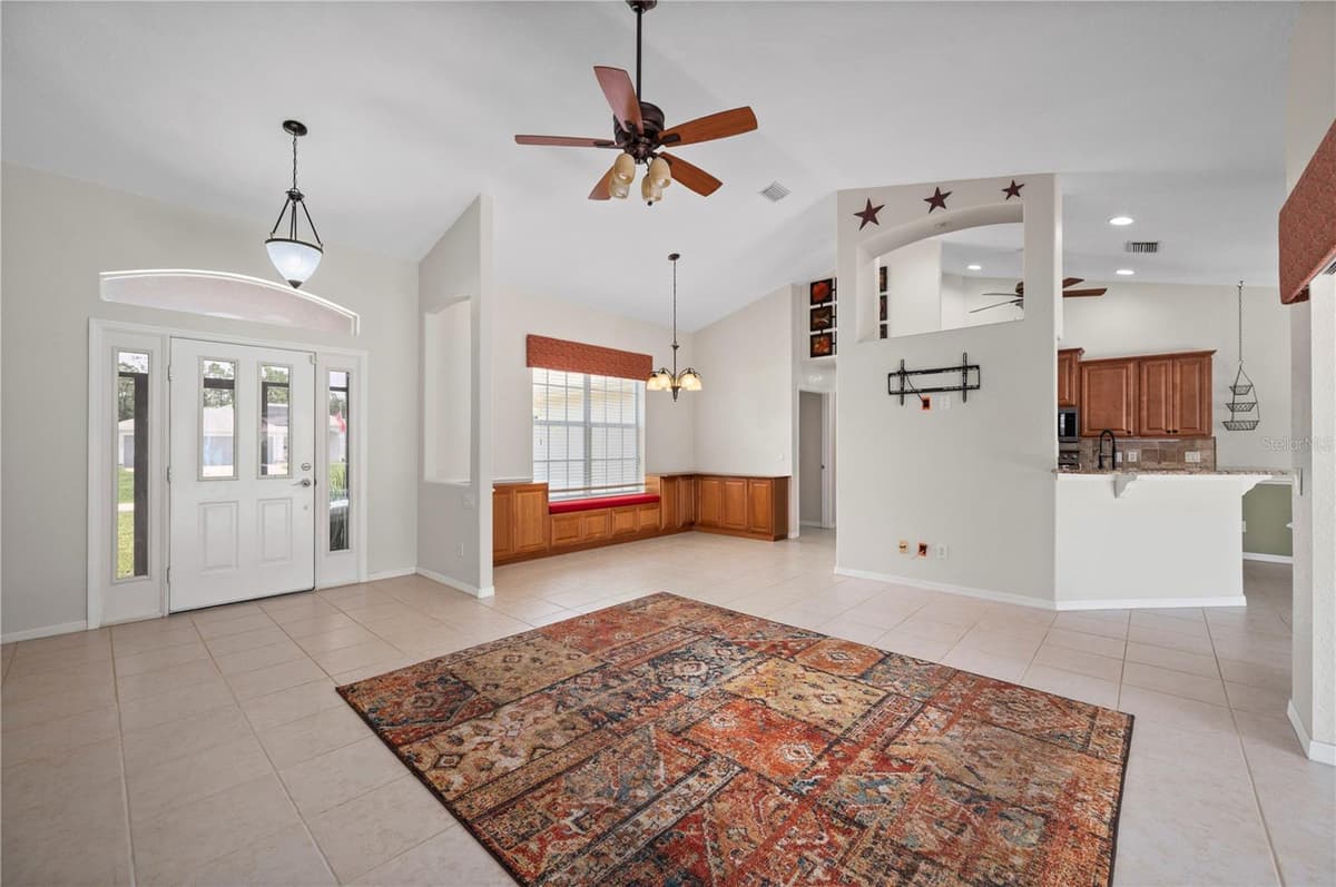 5615 MOJAVE AVENUE — photo 6 of 57