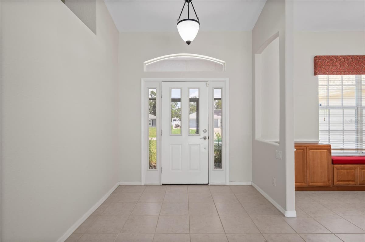 5615 MOJAVE AVENUE — photo 12 of 57