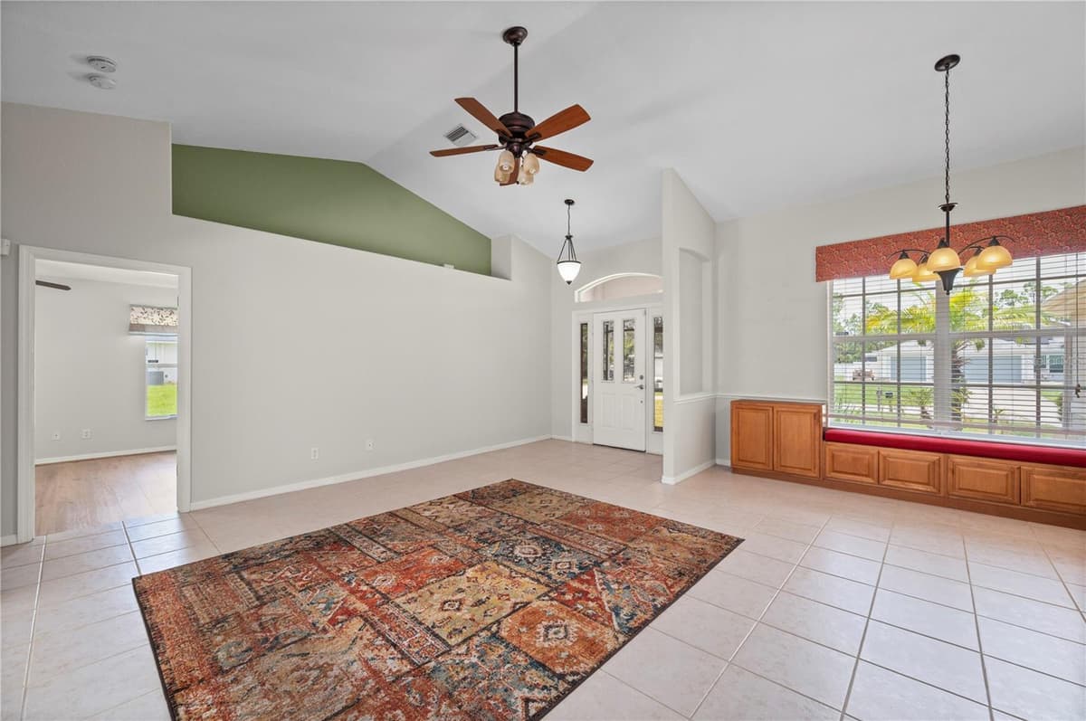 5615 MOJAVE AVENUE — photo 13 of 57