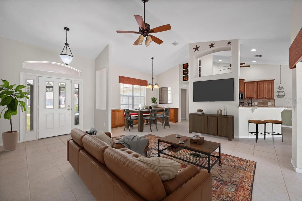5615 MOJAVE AVENUE — photo 5 of 57