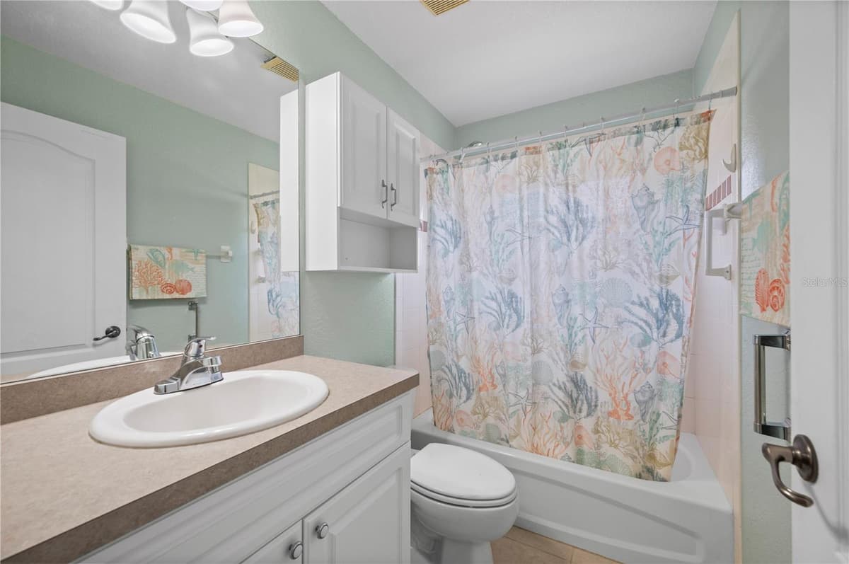 5615 MOJAVE AVENUE — photo 30 of 57