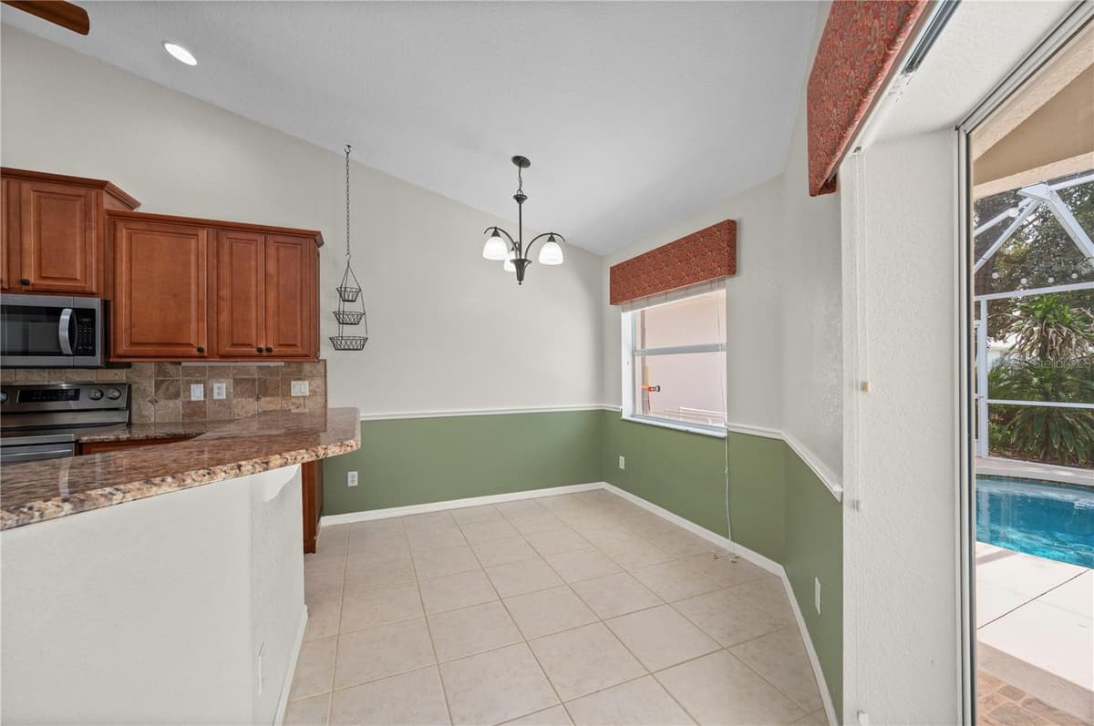 5615 MOJAVE AVENUE — photo 18 of 57