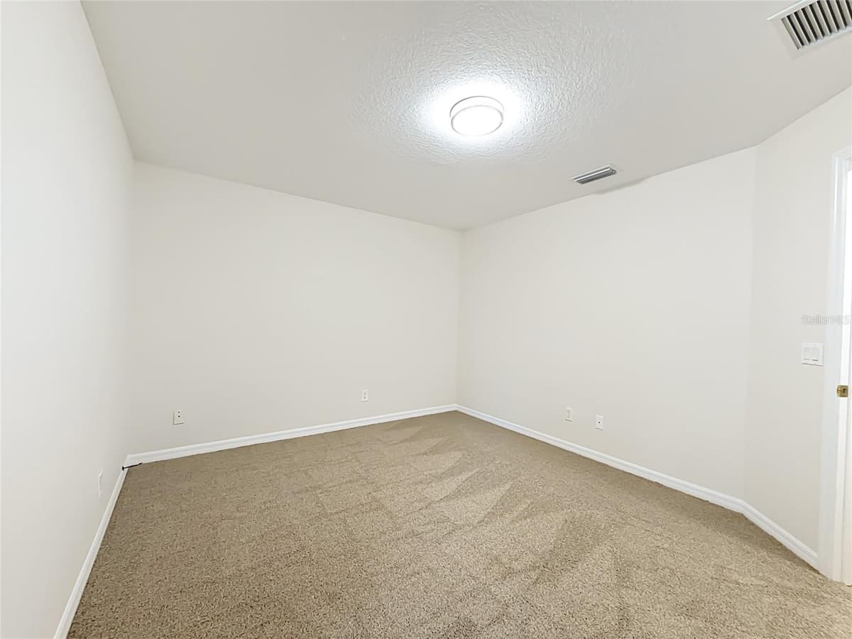 626 MARION OAKS LANE — photo 36 of 59