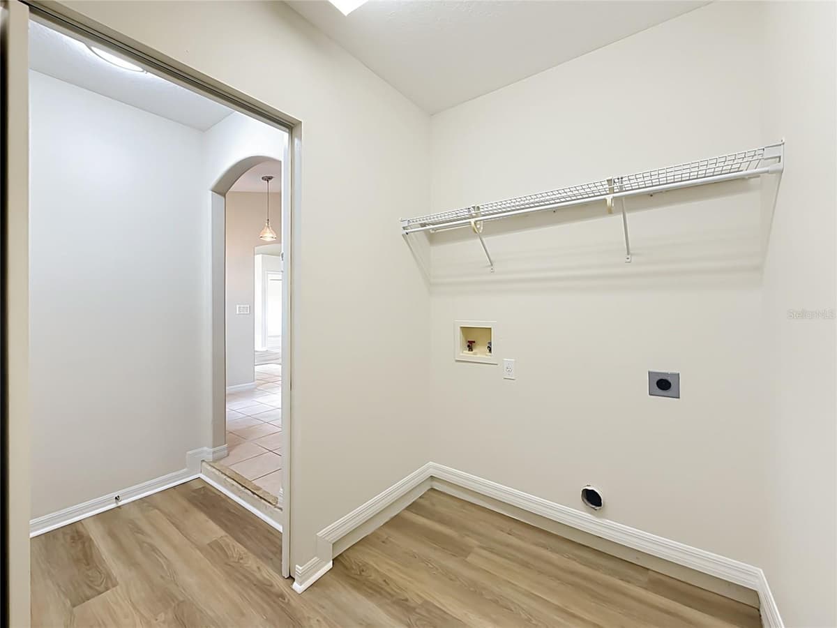 626 MARION OAKS LANE — photo 41 of 59