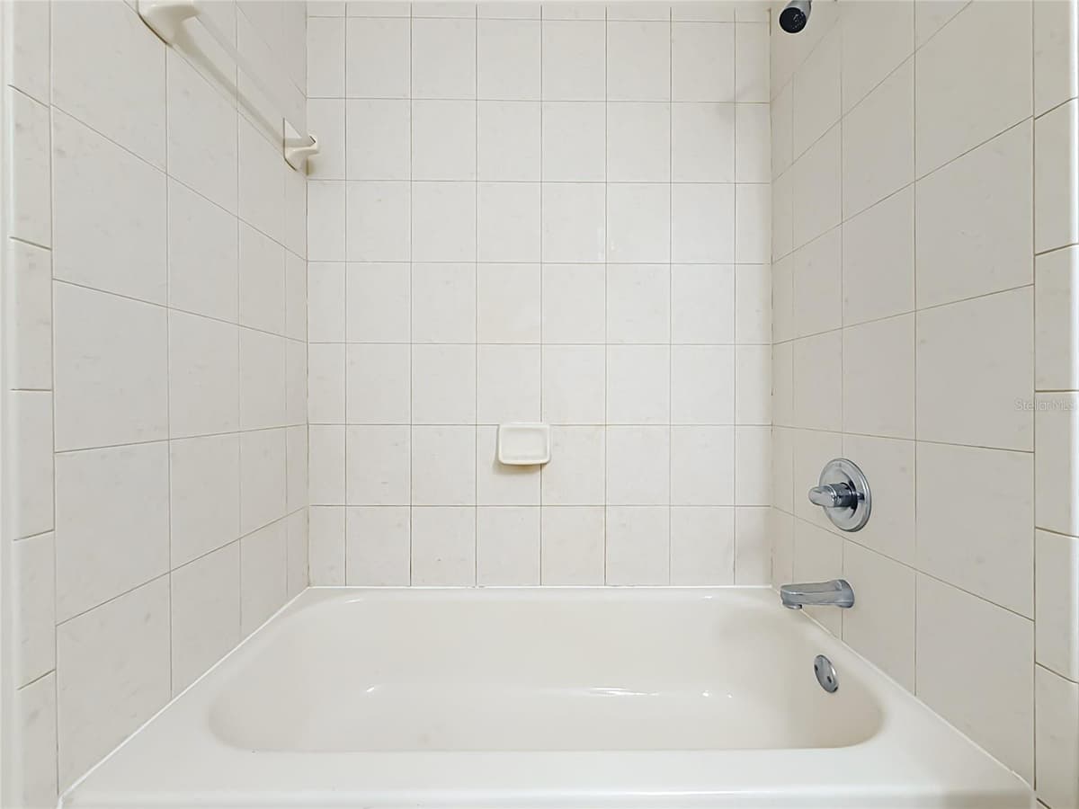 626 MARION OAKS LANE — photo 40 of 59