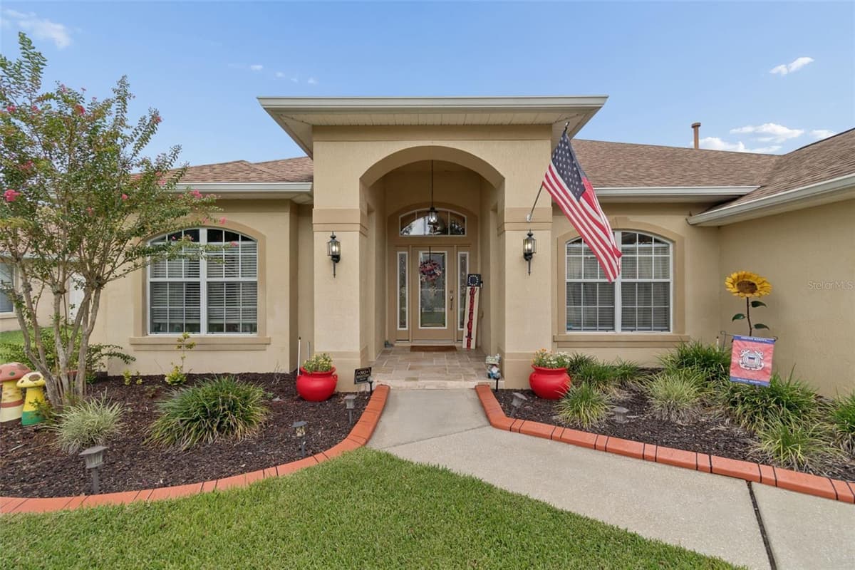 3119 BLACKWATER OAKS WAY — photo 5 of 48