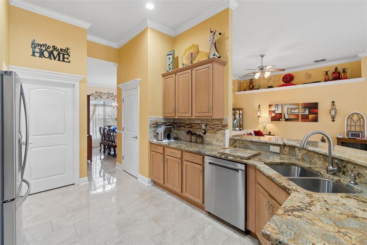 3119 BLACKWATER OAKS WAY — photo 16 of 48