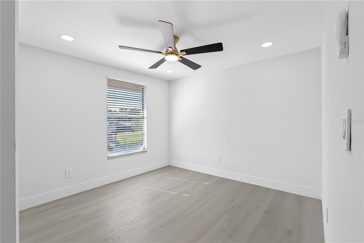 6419 MONTEREY BOULEVARD — photo 47 of 50