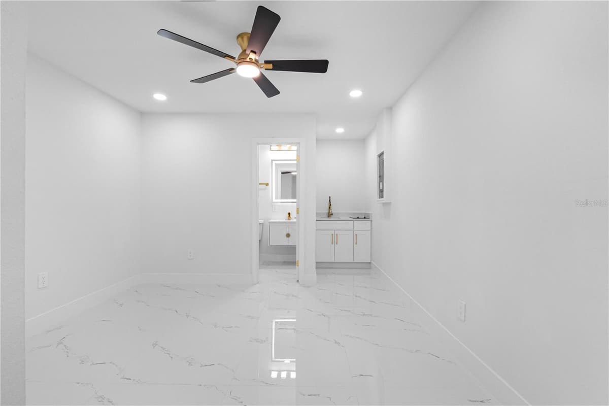 6419 MONTEREY BOULEVARD — photo 37 of 50
