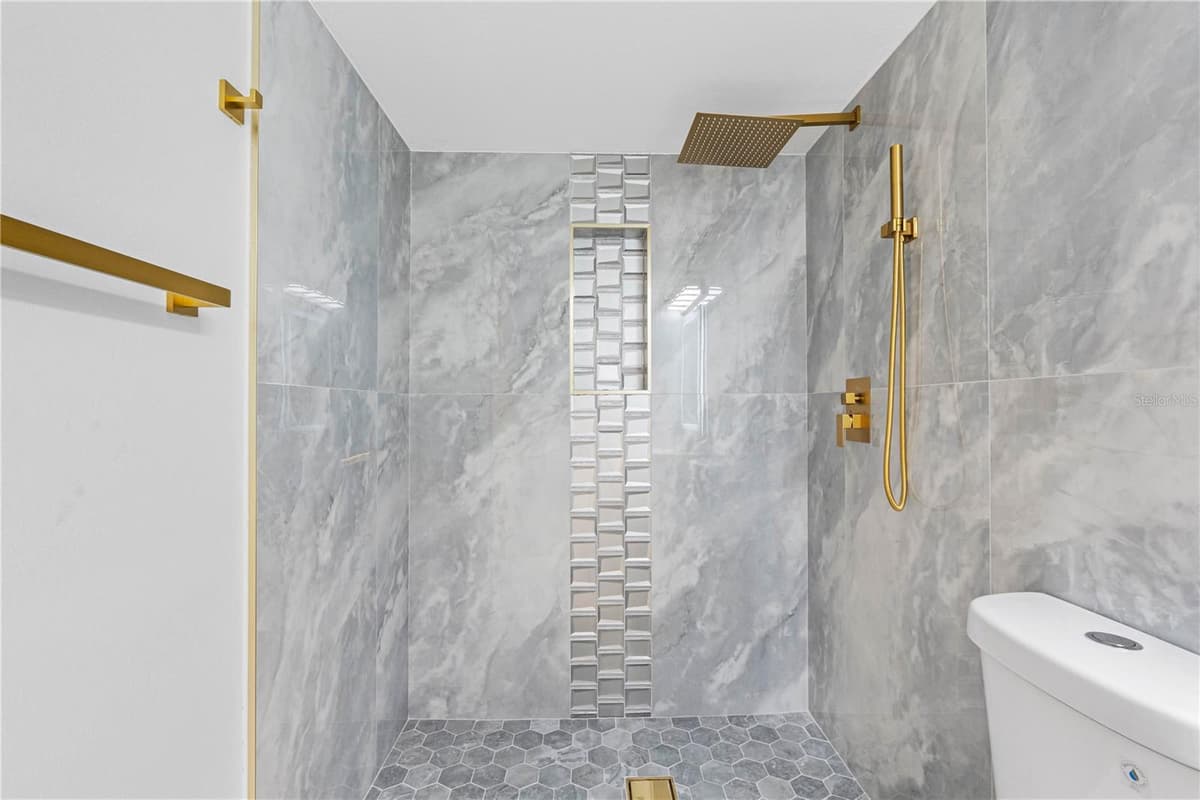 6419 MONTEREY BOULEVARD — photo 36 of 50