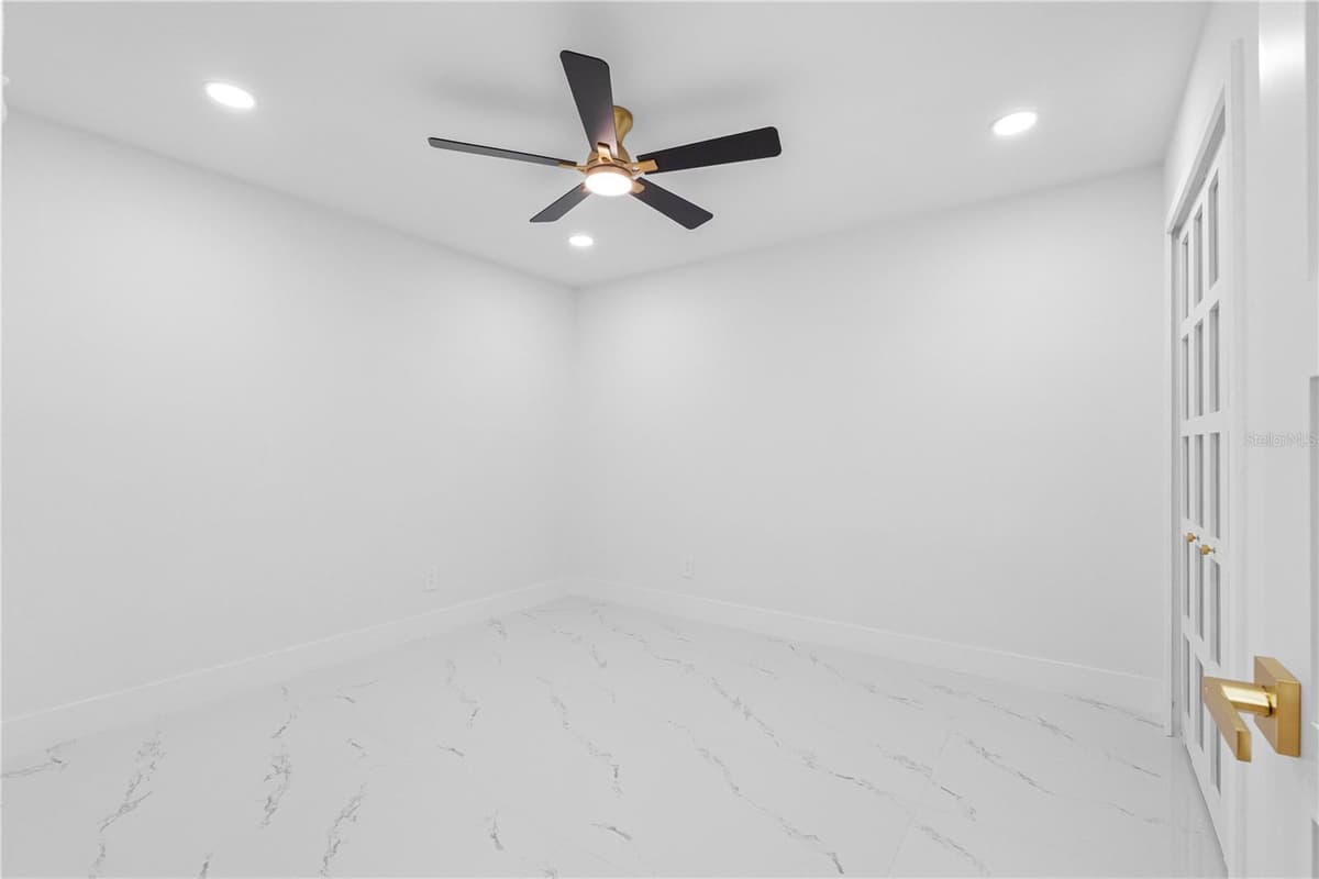 6419 MONTEREY BOULEVARD — photo 33 of 50