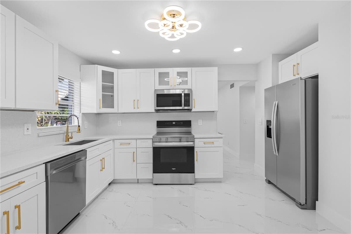 6419 MONTEREY BOULEVARD — photo 24 of 50