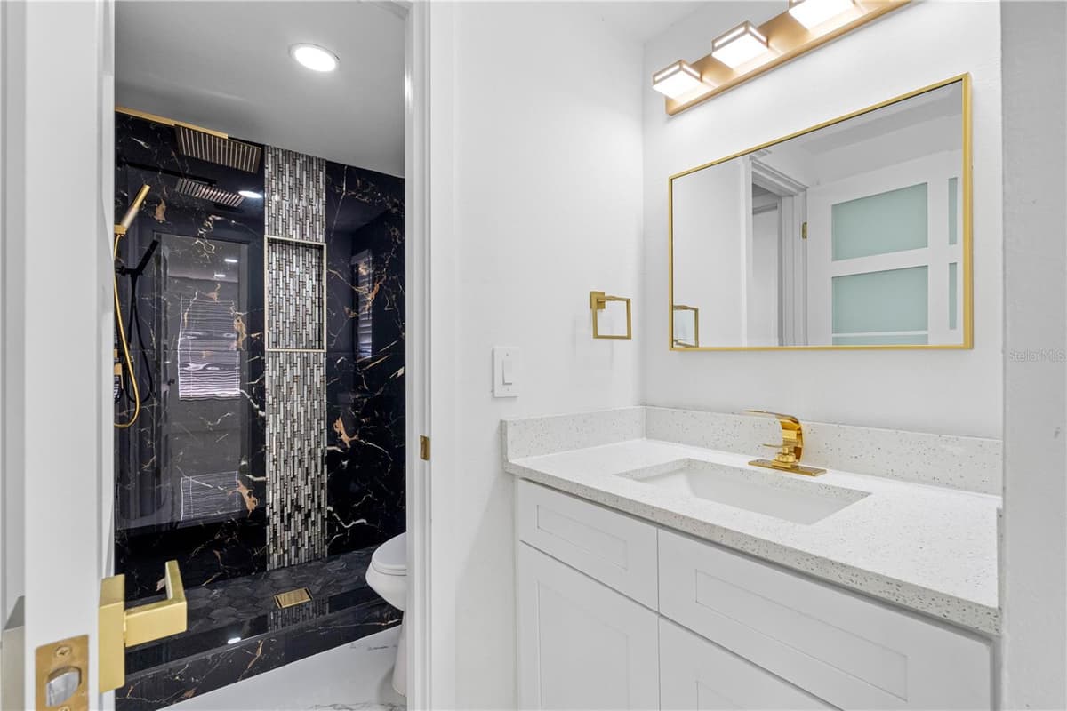 6419 MONTEREY BOULEVARD — photo 45 of 50