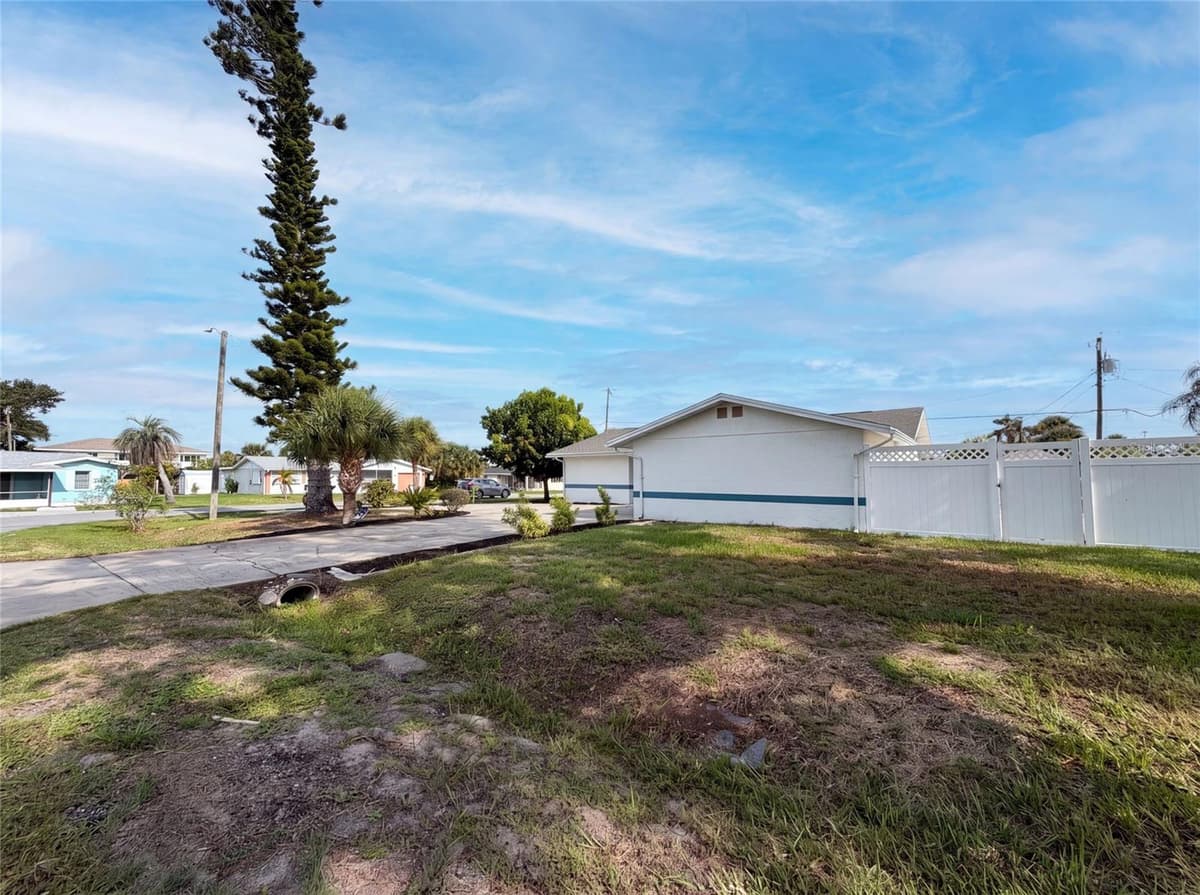 1672 JUPITER ROAD — photo 25 of 29