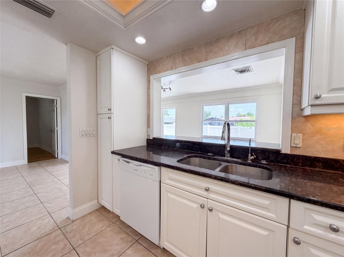 1672 JUPITER ROAD — photo 23 of 29