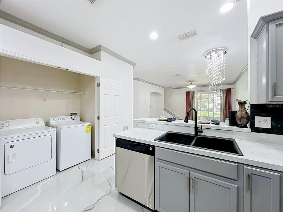 14061 TURNING LEAF DRIVE — photo 11 of 54
