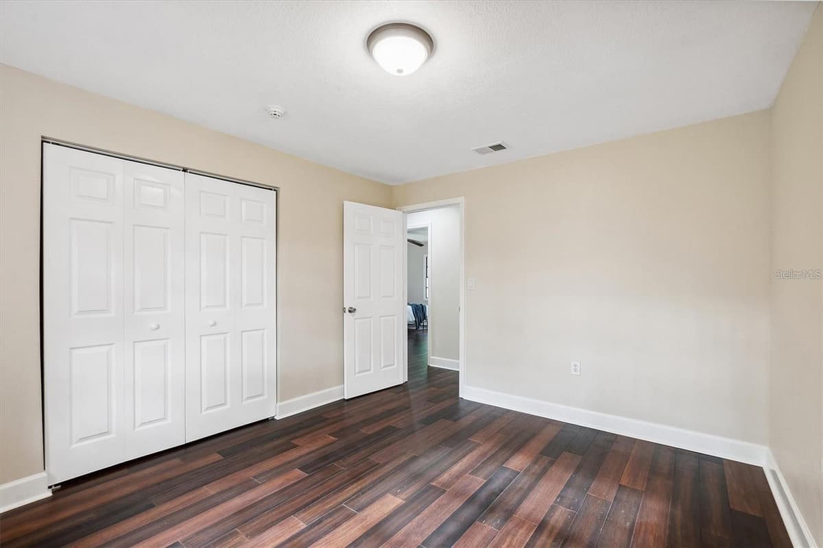 6005 IKE SMITH ROAD — photo 17 of 41