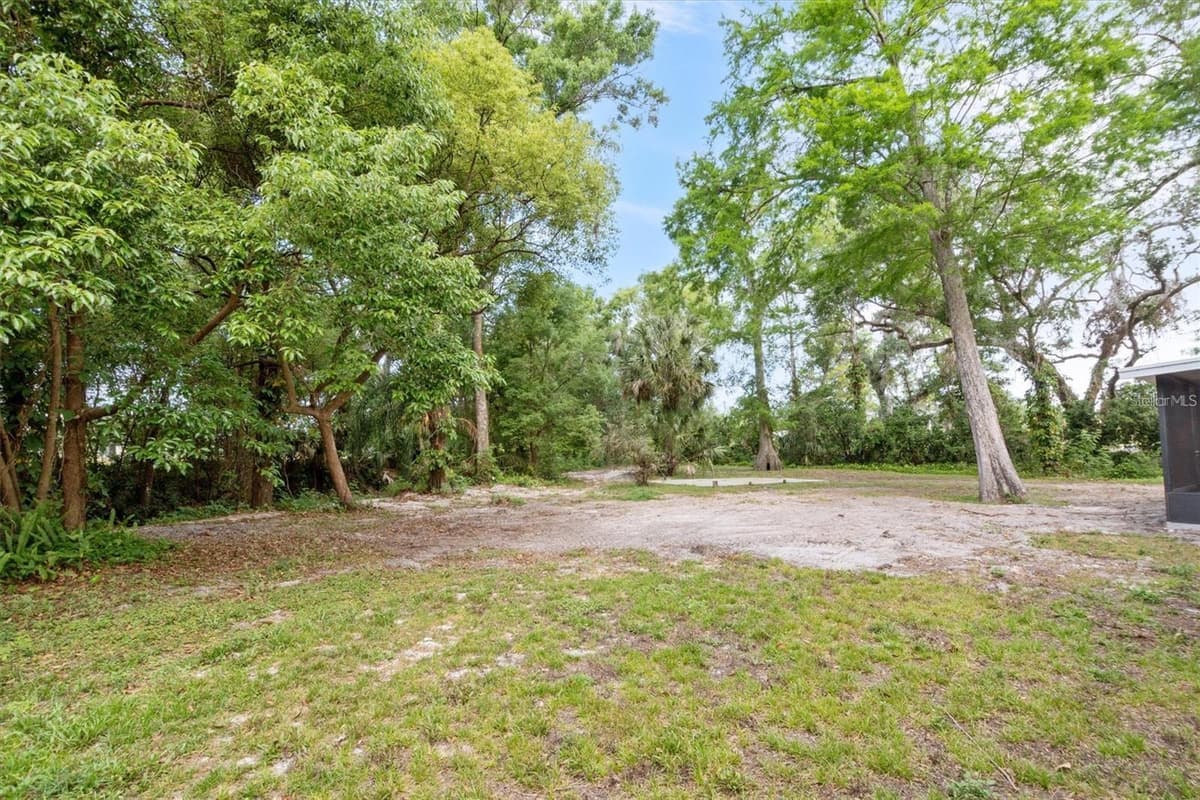 6005 IKE SMITH ROAD — photo 27 of 41
