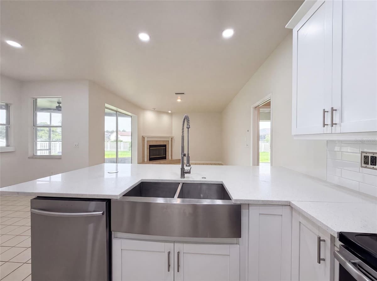 12919 PRESTWICK DRIVE — photo 6 of 27