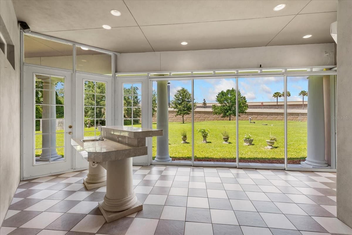 180 RIVER OAKS CIRCLE — photo 13 of 100