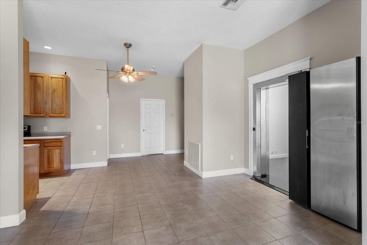 180 RIVER OAKS CIRCLE — photo 24 of 100