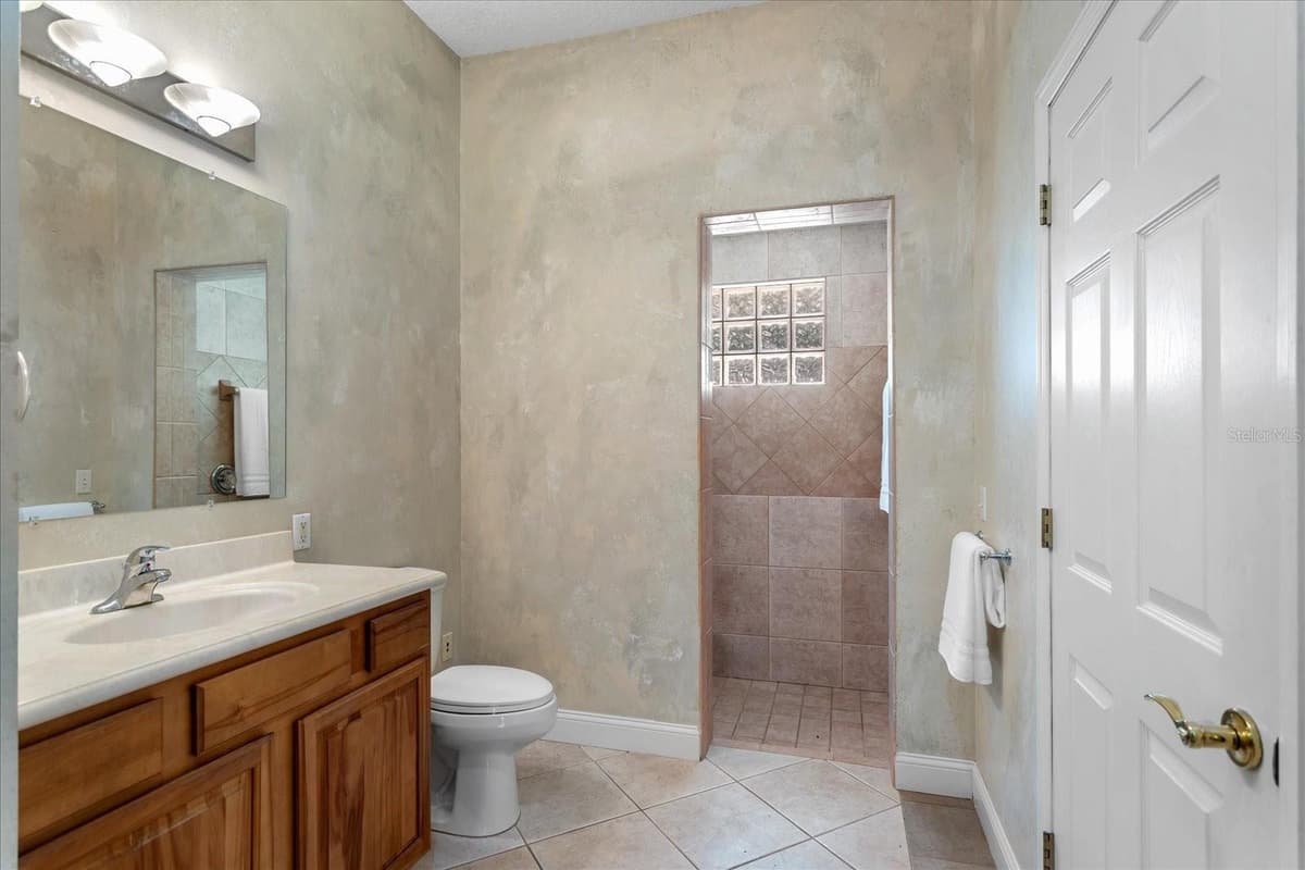 180 RIVER OAKS CIRCLE — photo 35 of 100