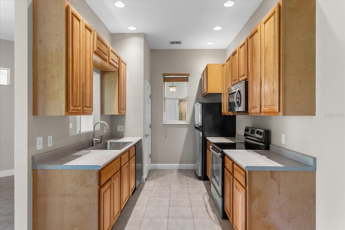 180 RIVER OAKS CIRCLE — photo 26 of 100