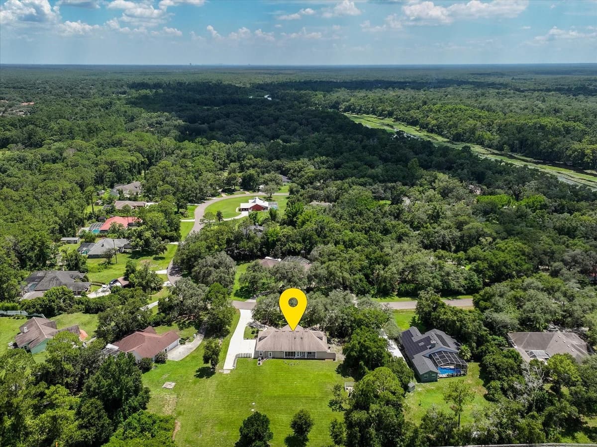 180 RIVER OAKS CIRCLE — photo 3 of 100