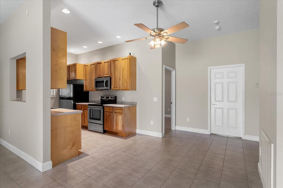 180 RIVER OAKS CIRCLE — photo 22 of 100