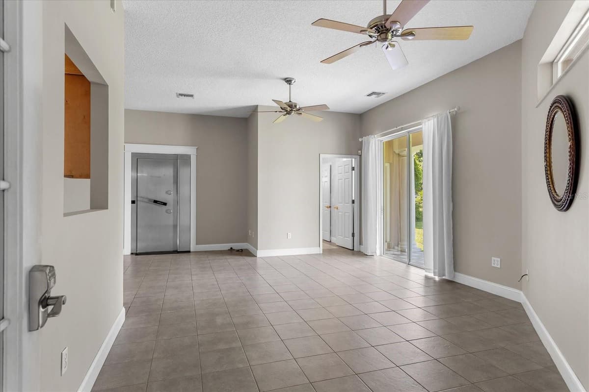 180 RIVER OAKS CIRCLE — photo 15 of 100
