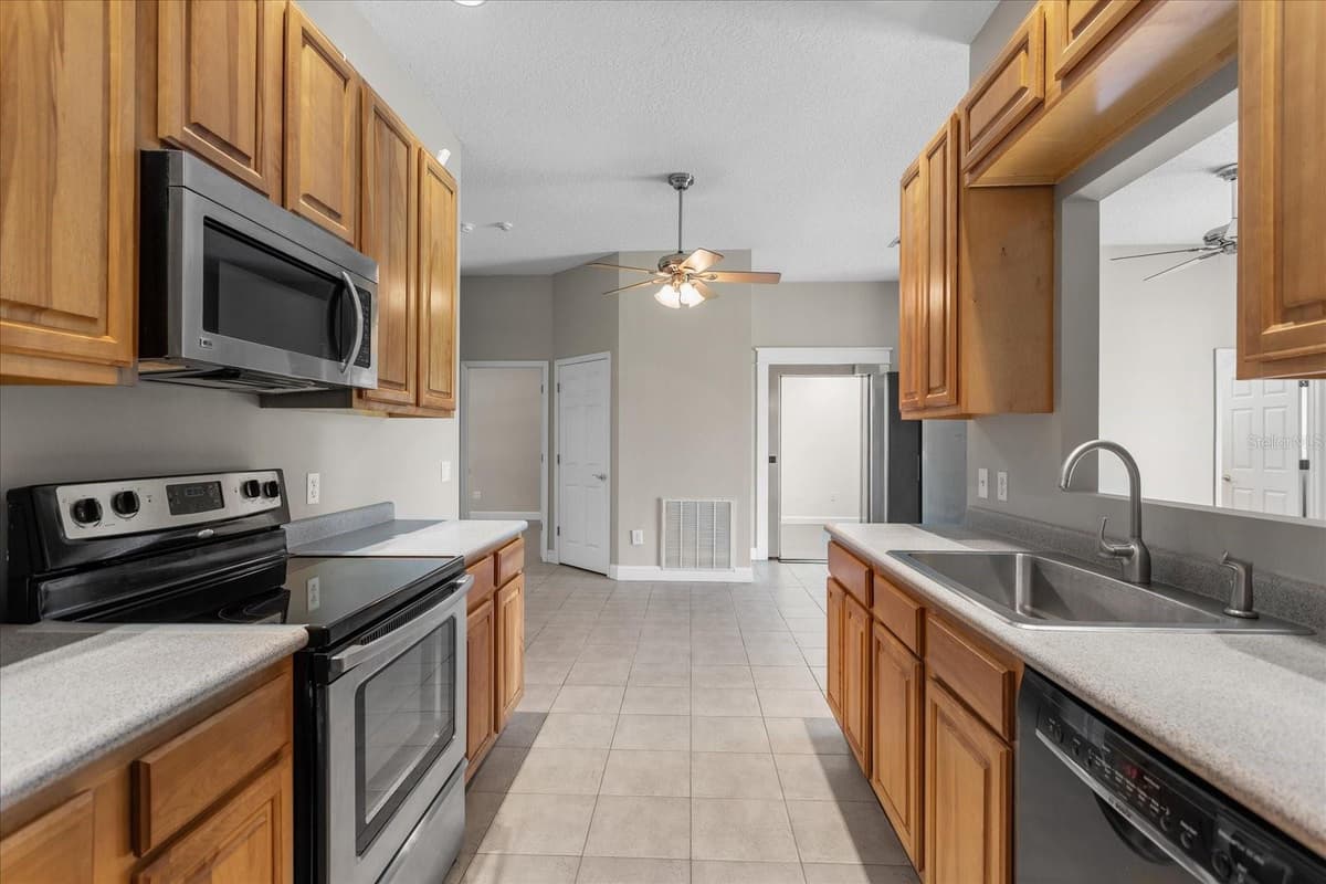 180 RIVER OAKS CIRCLE — photo 28 of 100