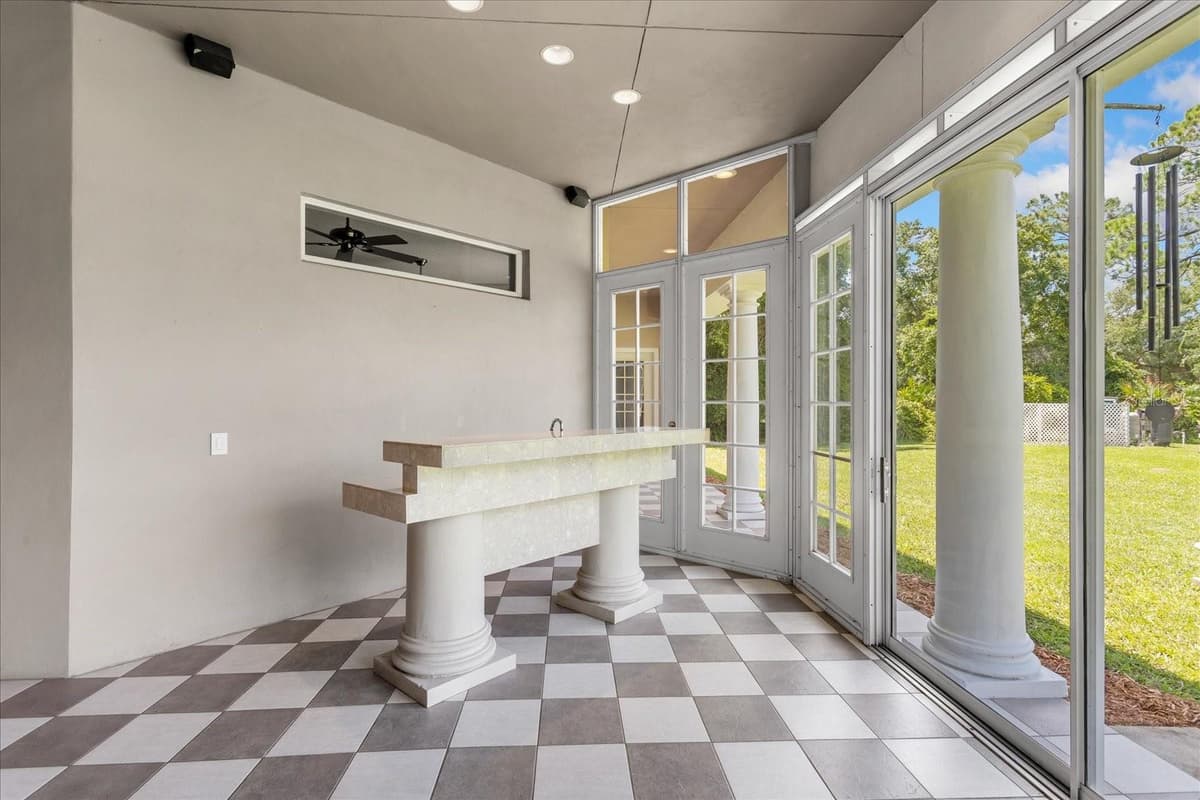 180 RIVER OAKS CIRCLE — photo 11 of 100