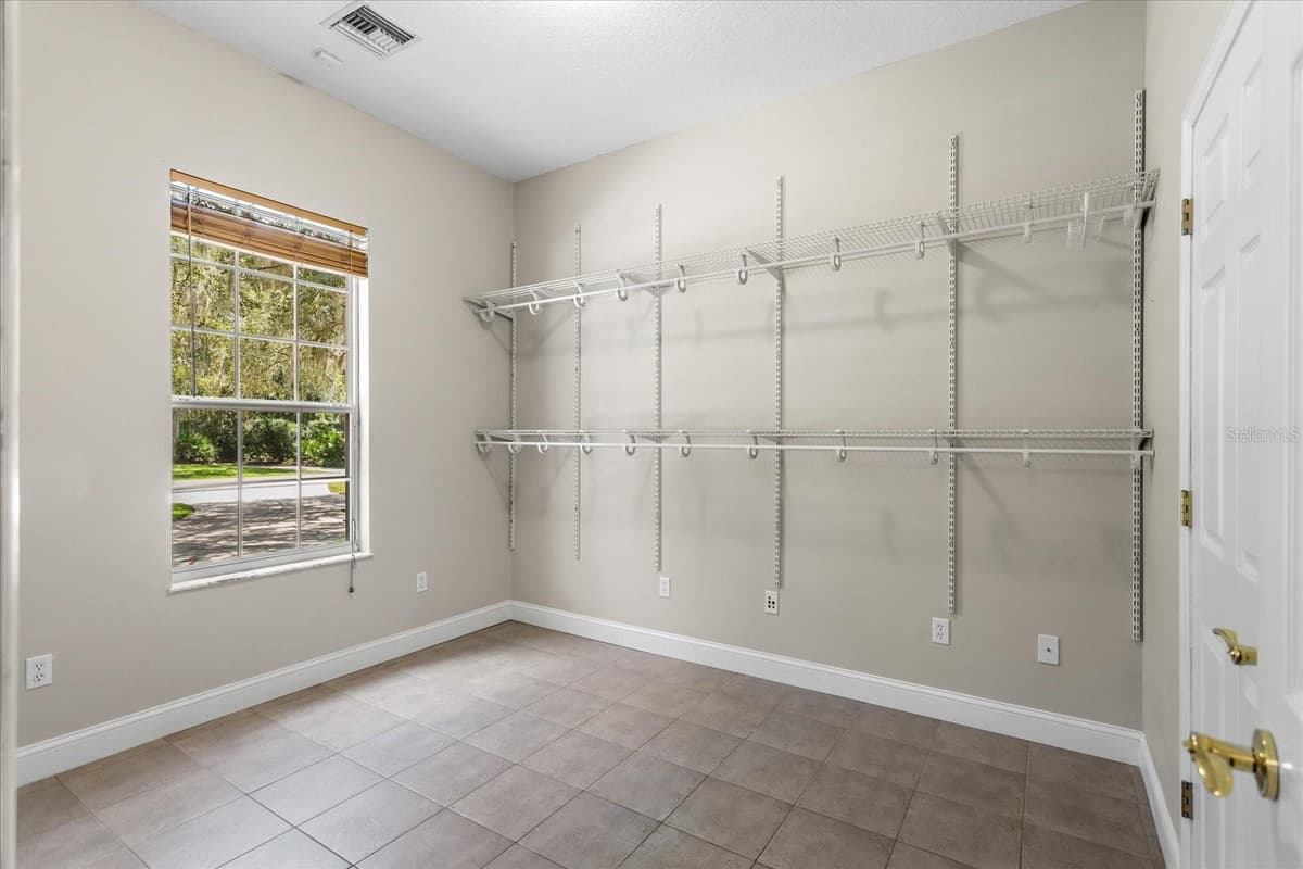 180 RIVER OAKS CIRCLE — photo 33 of 100