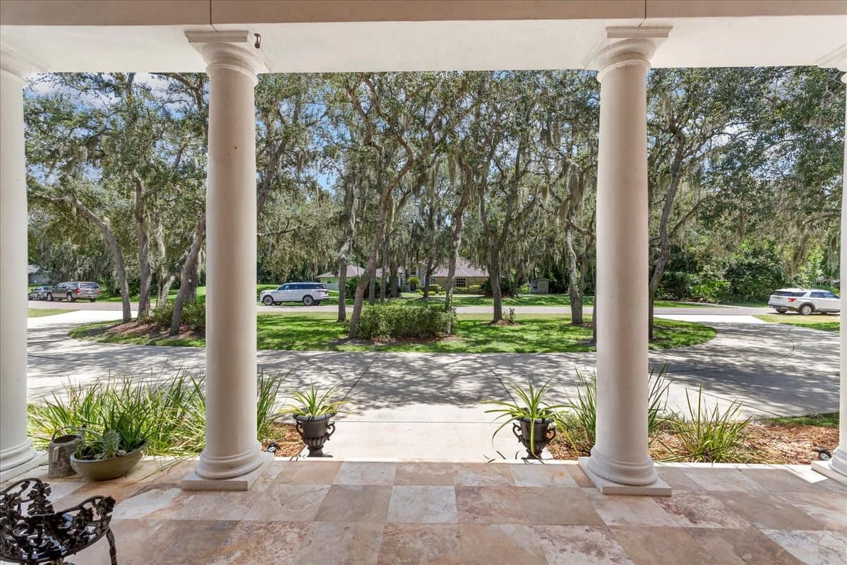 180 RIVER OAKS CIRCLE — photo 6 of 100