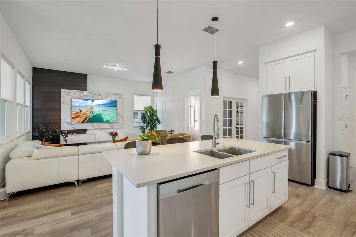 15009 LEBEAU LOOP — photo 9 of 40