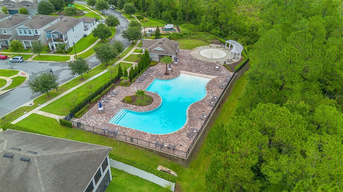 15009 LEBEAU LOOP — photo 38 of 40