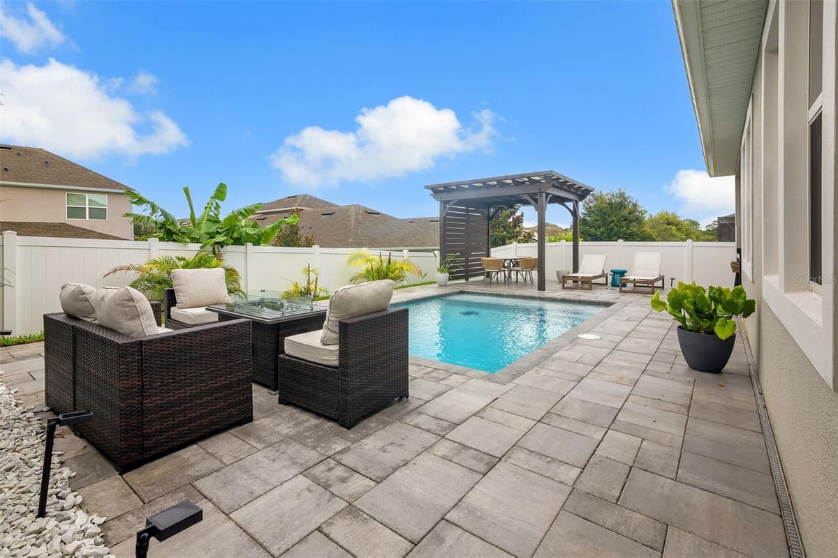 15009 LEBEAU LOOP — photo 34 of 40