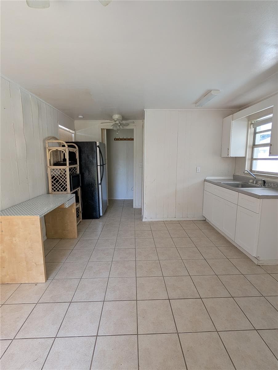 6006 N HUBERT AVE — photo 20 of 47