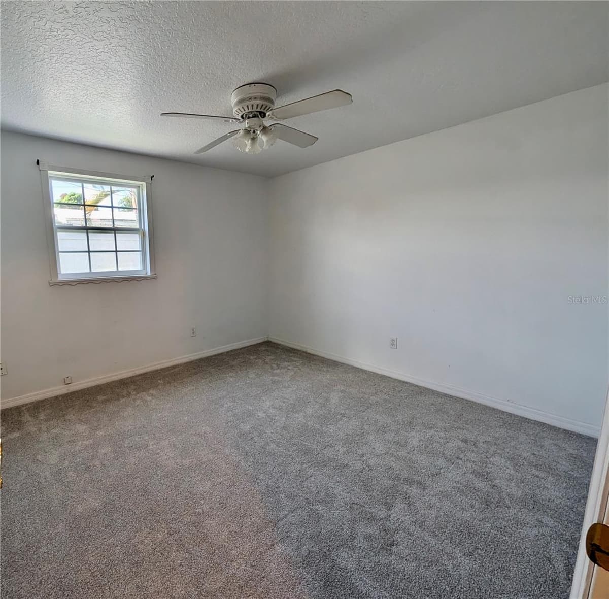6006 N HUBERT AVE — photo 32 of 47
