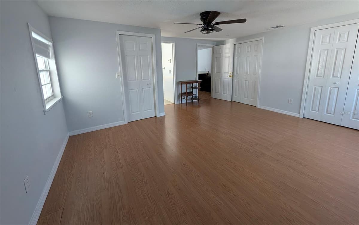 6006 N HUBERT AVE — photo 35 of 47